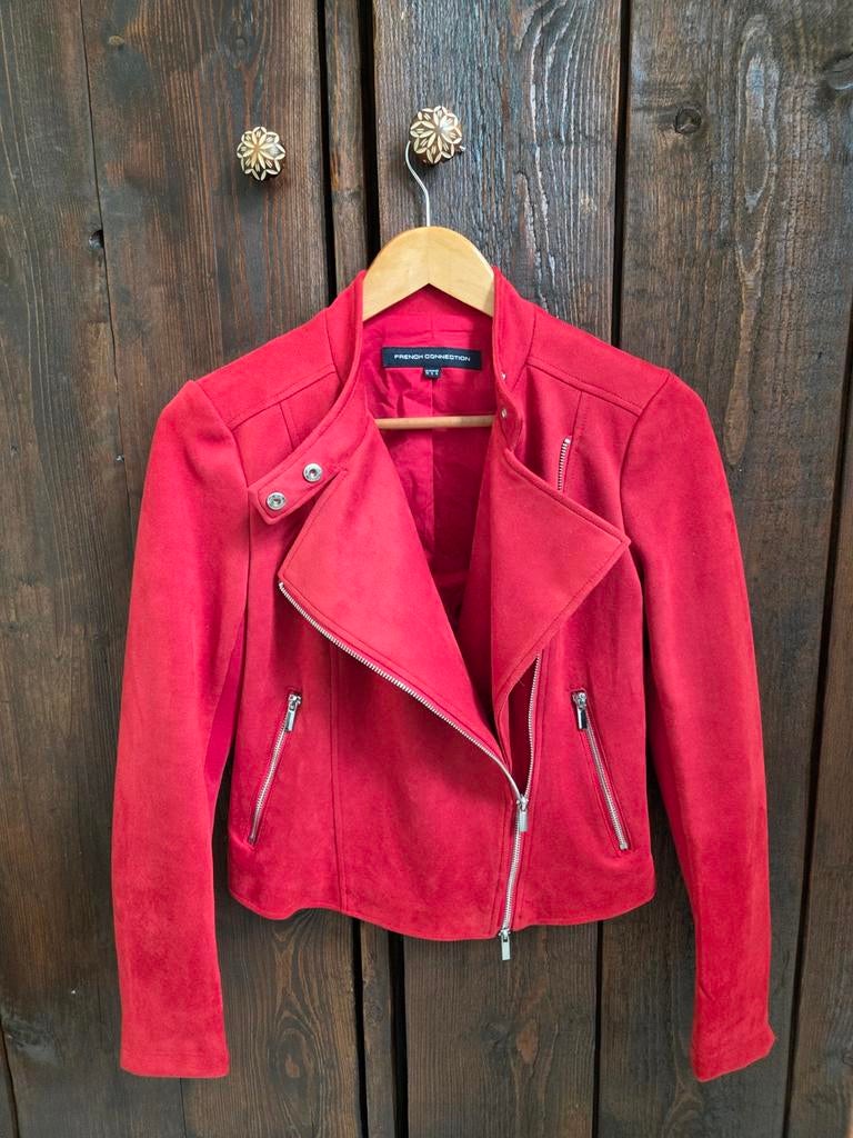 French Connection Rood Suède Look Bikerjack Maat 38/40 (M), Kleding | Dames, French Connection, Ophalen of Verzenden, Zo goed als nieuw