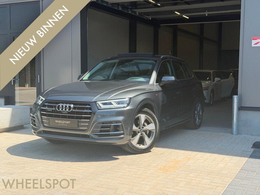 Audi Q5 55 TFSI e quattro S-line|Luchtvering|Pano|B&O|HUD, Automaat, 2005 kg, Euro 6, 4 cilinders
