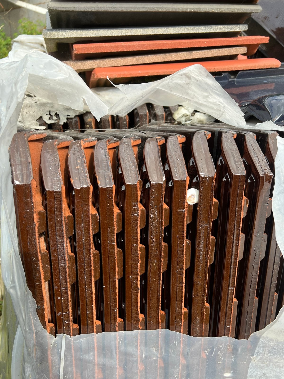 Nieuwe dakpannen, bruin geglazuurd, Lafarge 06, Nieuw, Ophalen of Verzenden, 15 m² of meer, Dakpannen