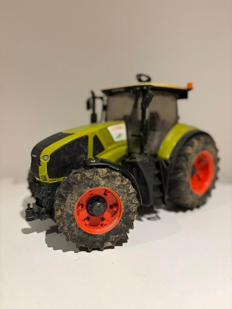 Bruder Claas Axion 870 tractor speelgoedmodel, Ophalen of Verzenden, Gebruikt