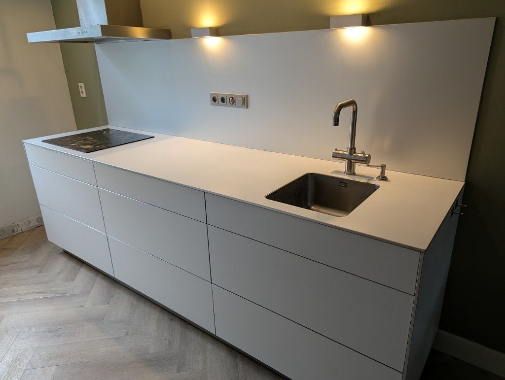 Praktische Bulthaup keuken, Wit, Dubbelwandige keuken, Ophalen of Verzenden, Zo goed als nieuw