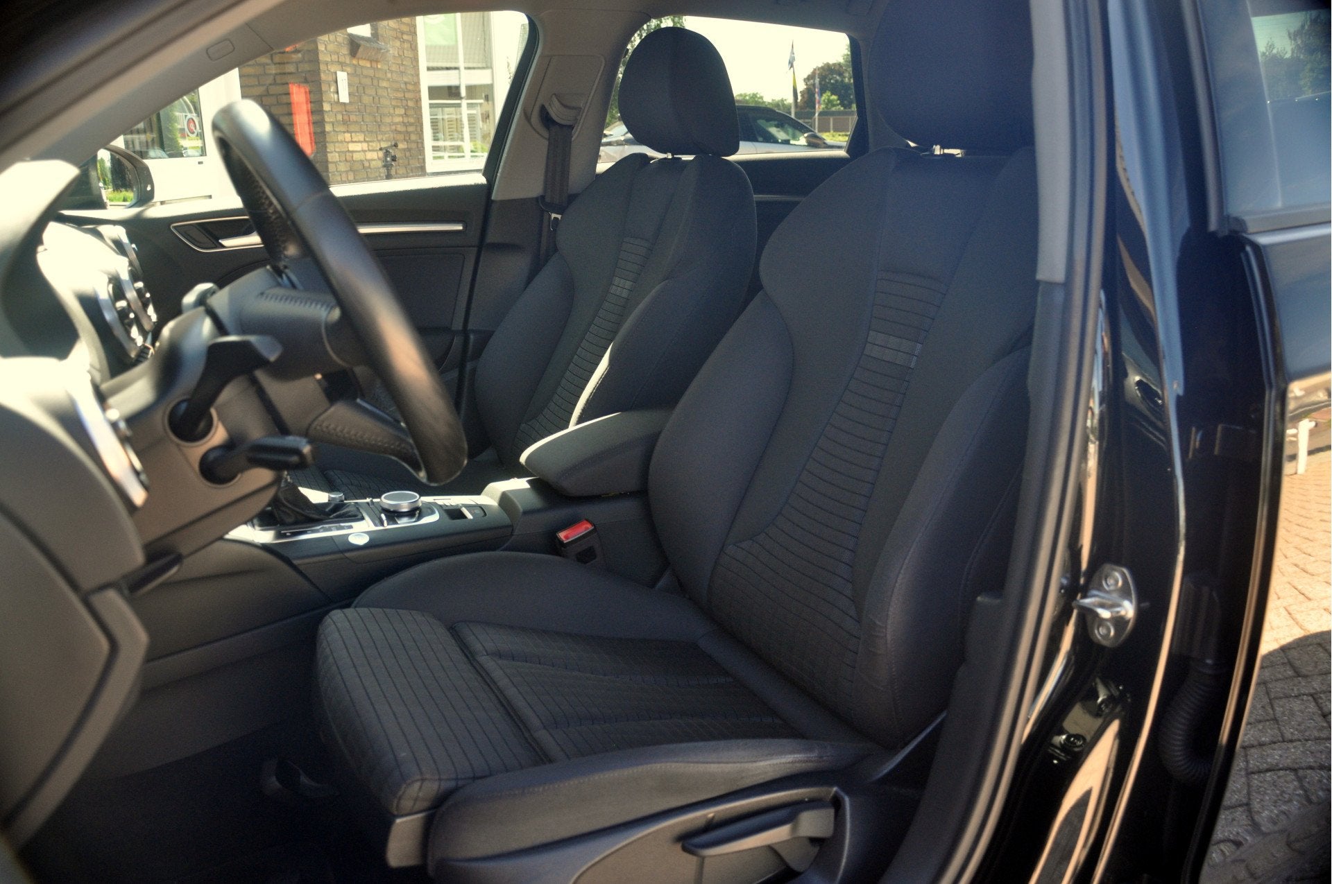 Audi A3 Sportback 1.5 TFSI CoD Design Pro Line Plus | Naviga, Gebruikt, 150 pk, Leder en Stof, Zwart