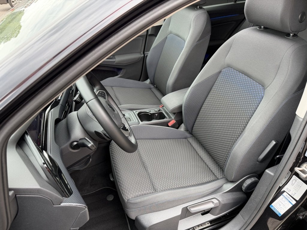 Volkswagen Golf 1.5 eTSI 150pk Pano Navi ACC Sfeerverlichtin, 4 cilinders, 150 pk, Zwart, Origineel Nederlands