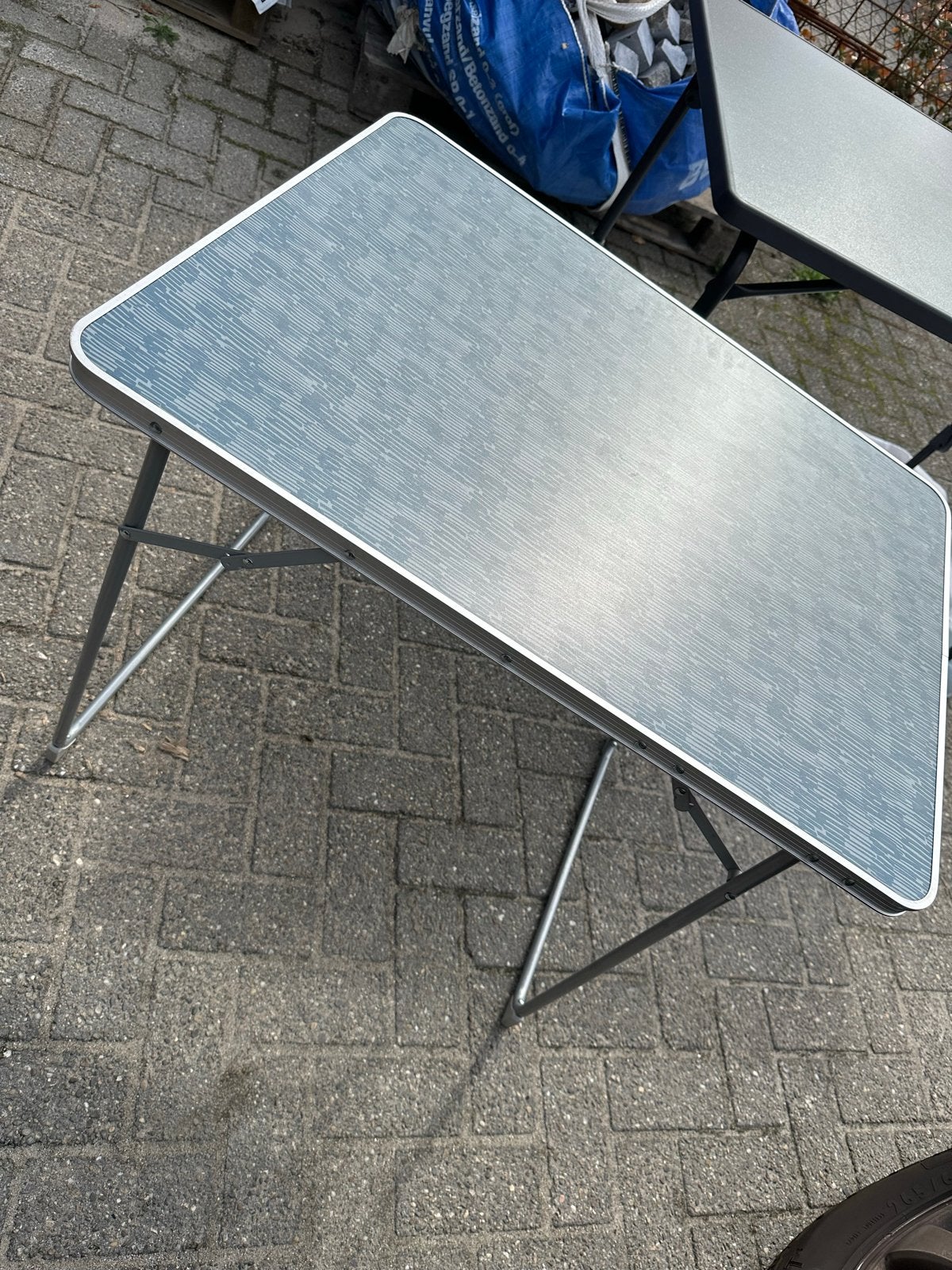 Compacte campingtafel - 60x80x70 cm, Ophalen of Verzenden, Zo goed als nieuw, Campingtafel