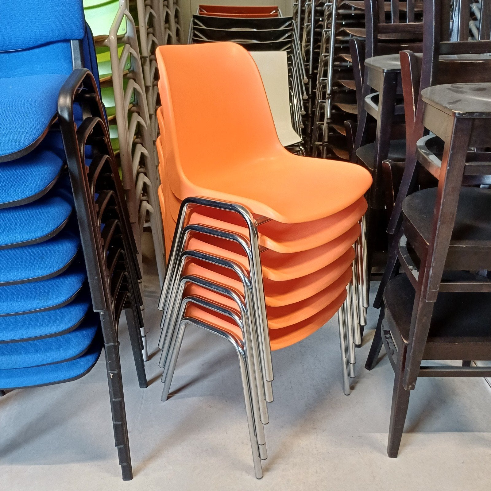 6x stapelstoelen kantine stapelbare partij stoelen, Ophalen, Gebruikt, Bruin, Vijf, Zes of meer stoelen