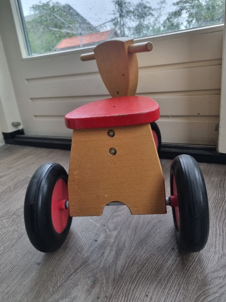 Foto 3 van Road star houten loopfiets