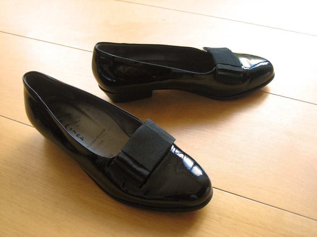 Nieuwe zeer chique zwarte lakleren pumps HASSIA 5,5 snazzeys, Hassia, Schoenen met lage hakken, Verzenden, Zwart