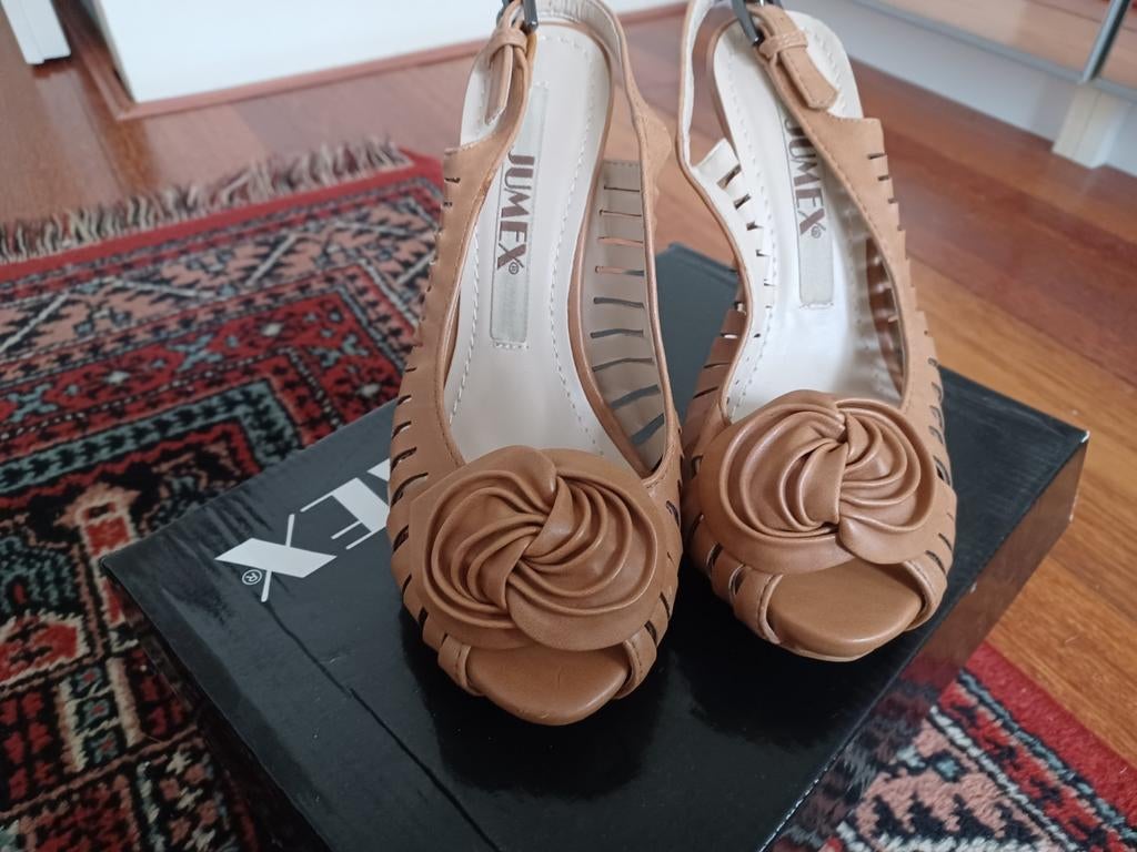 JUMEX Slingback Pumps met Bloemenapplicatie - Maat 36, Kleding | Dames, Schoenen, Pumps, Bruin, JUMEX, Nieuw