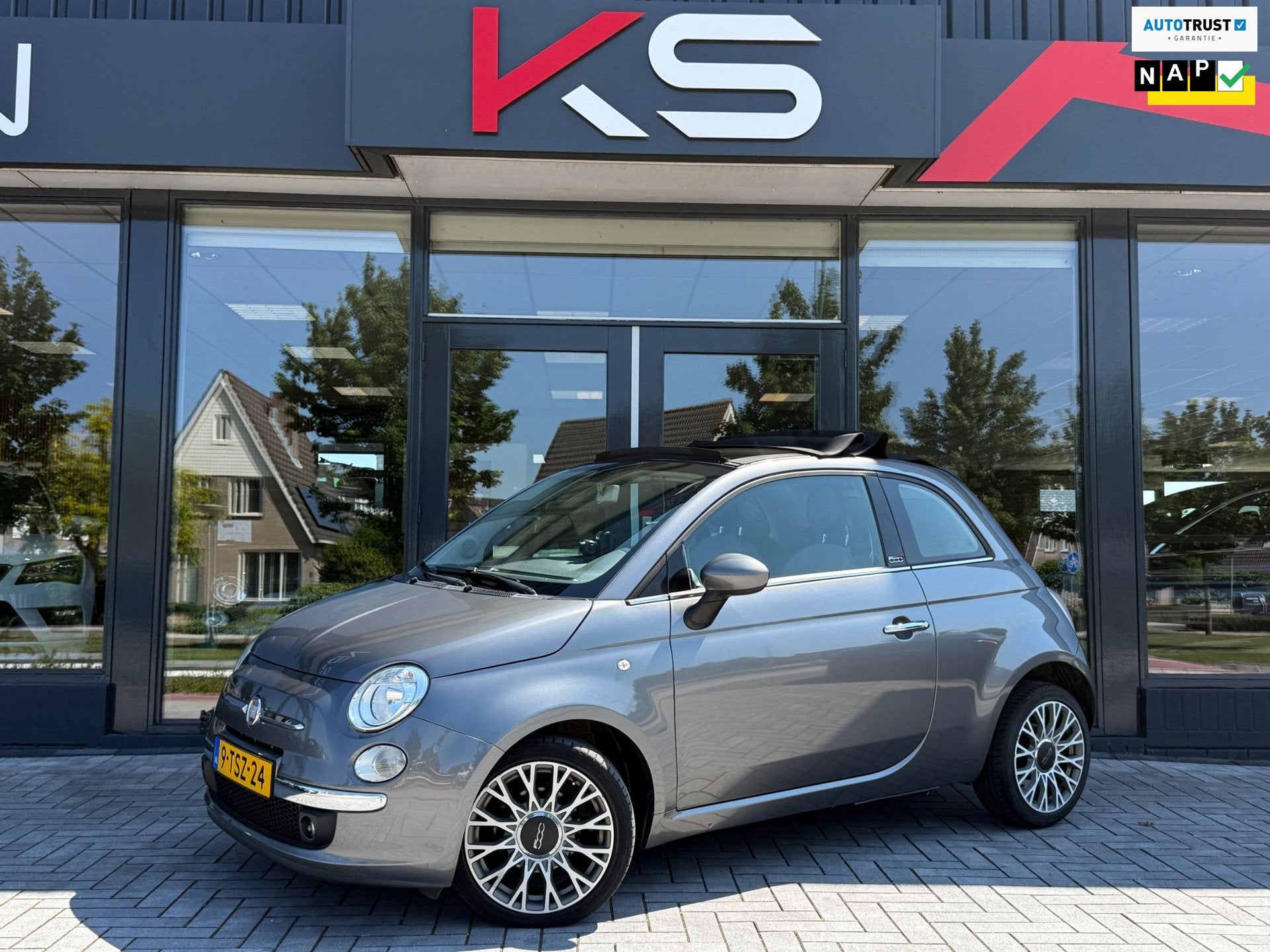 Fiat 500 C 0.9 TwinAir Turbo Lounge Navi Pdc Nap, Gebruikt, Cabriolet, Leder en Stof, Parkeersensor