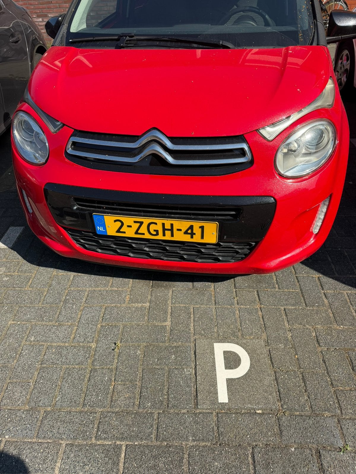 Citroën C1 1.0 E-vti 68 5-DRS 2015 Rood, Voorwielaandrijving, 4 stoelen, C1, Origineel Nederlands