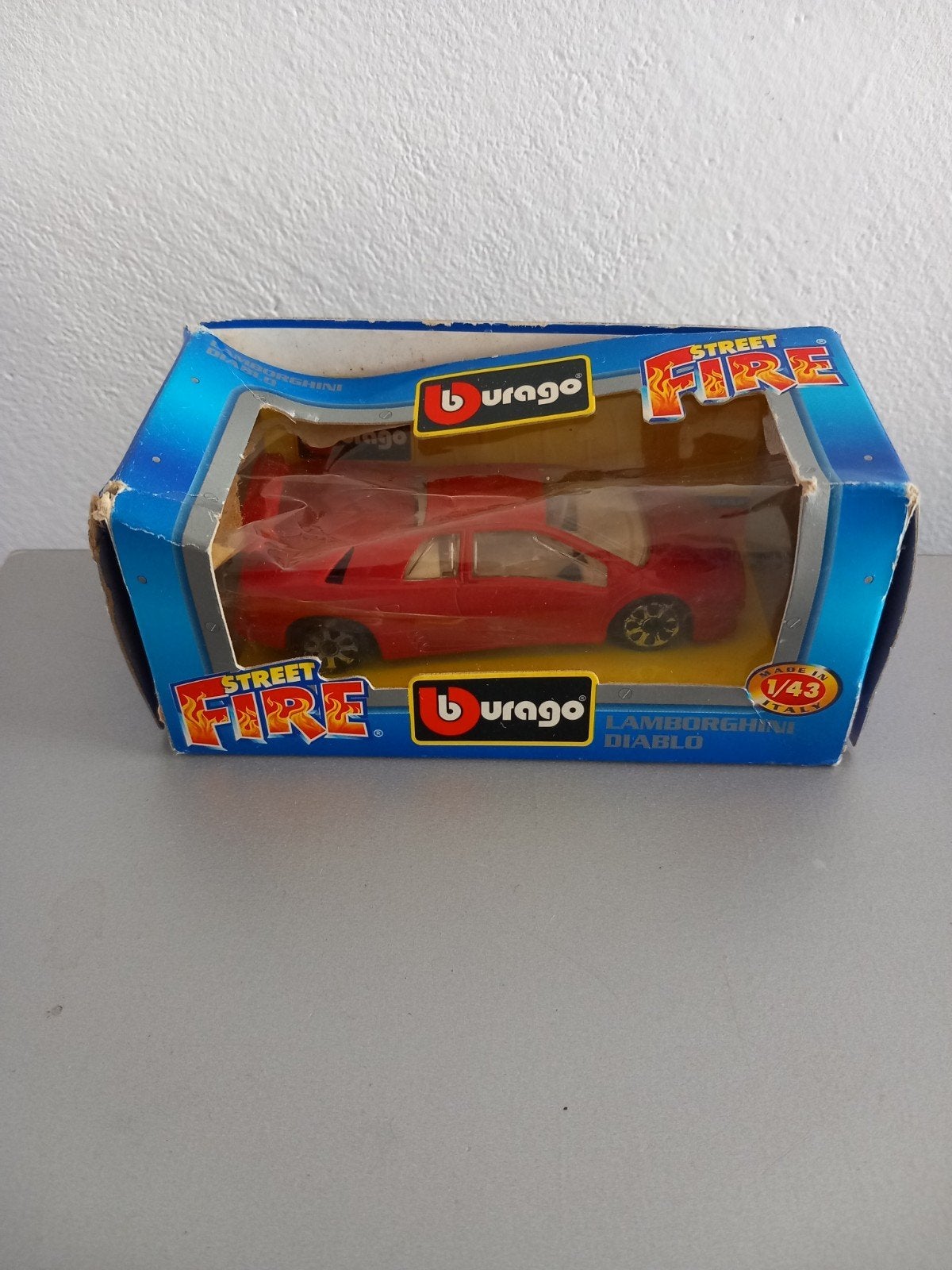 Burago Street Fire Lamborghini Diablo 1/43, Ophalen of Verzenden, Zo goed als nieuw, Auto, Overige merken