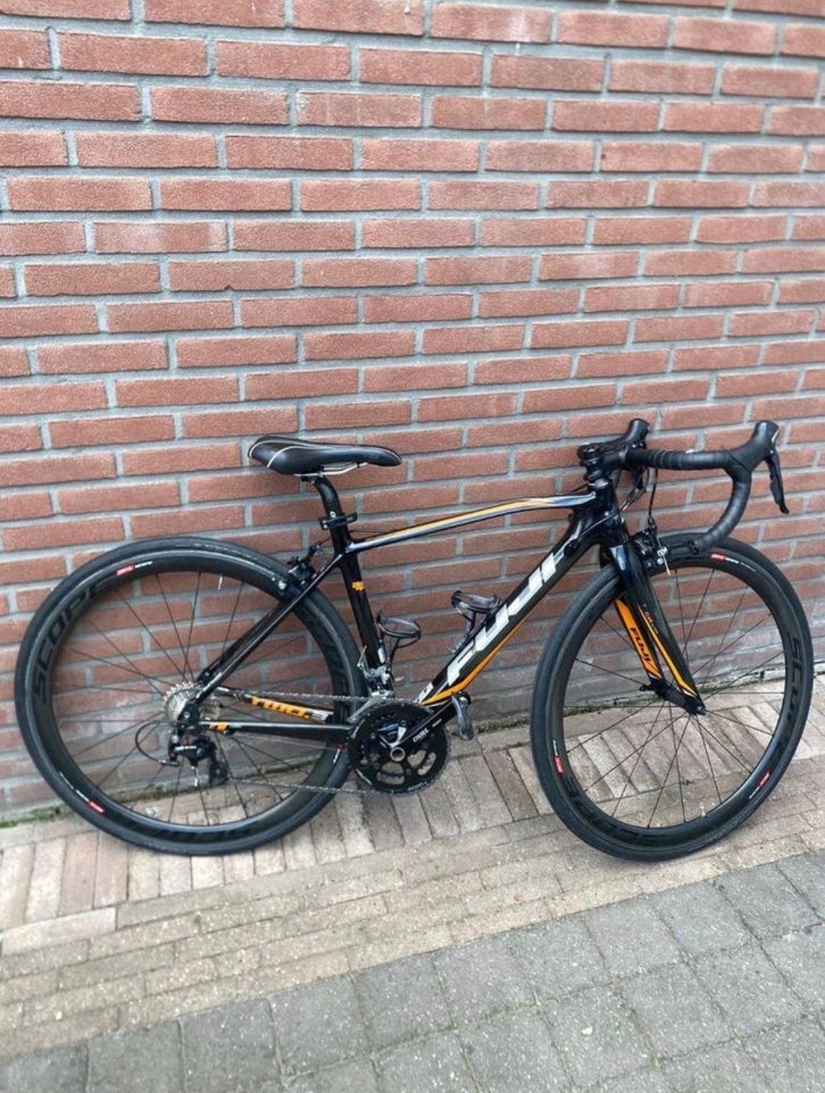 Fuji racefiets Shimano 105, carbon frame en Scope wielen, 28 inch, Gebruikt, Carbon, Velgrem