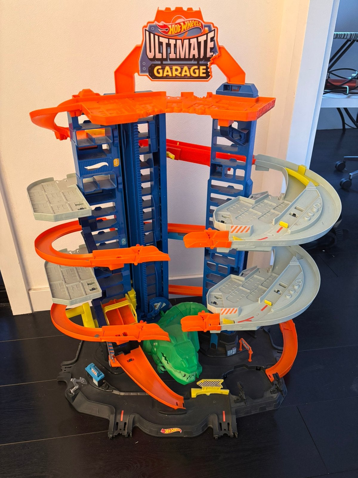 Hot Wheels Ultimate Garage – €35, Kinderen en Baby's, Speelgoed | Racebanen, Ophalen, Zo goed als nieuw, Handmatig, Hot Wheels