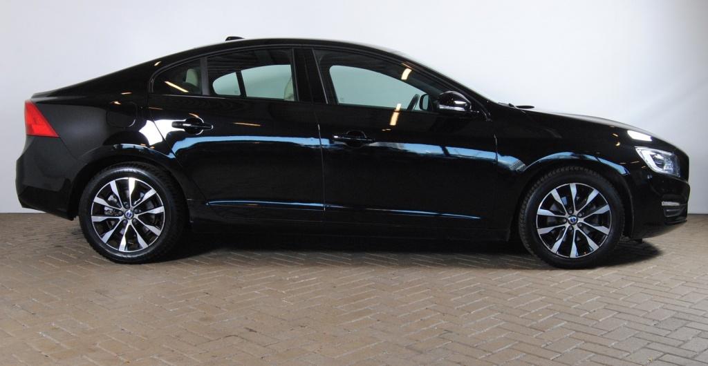 Volvo S60 1.5 T3 Polar+ Dyn. (bj 2017, automaat), Auto's, Volvo, Automaat, Euro 6, 4 cilinders, S60