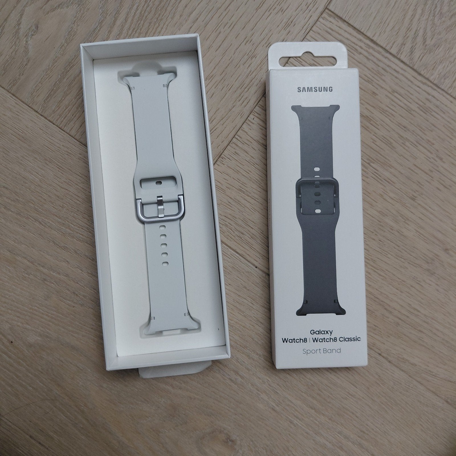 Foto 8 van Samsung Galaxy Watch 8 - Zo goed als nieuw