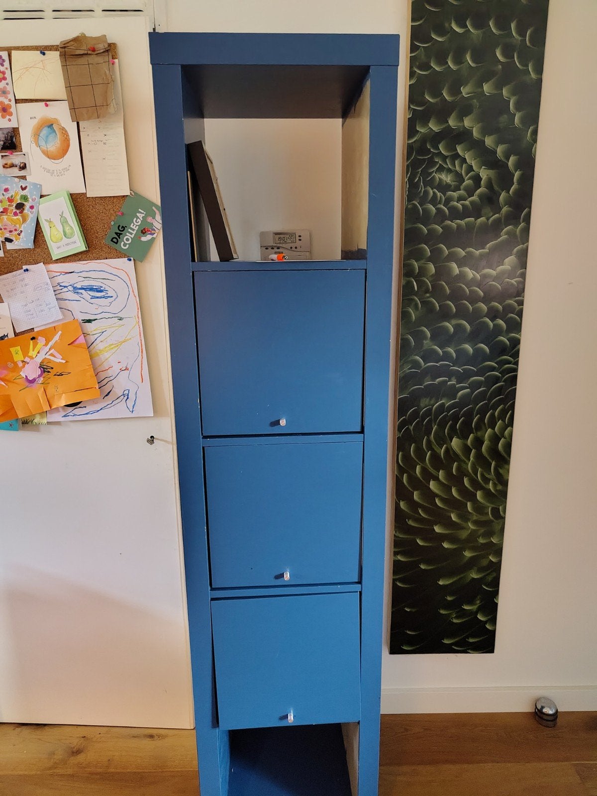 Gratis afhalen: Blauw geverfde IKEA kast met 5 vakken, Ophalen, Gebruikt