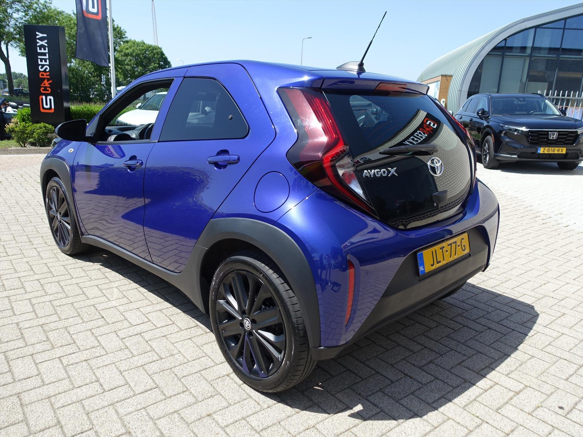TOYOTA Aygo X 1.0 VVT-i MT 72pk Play 18 INCH LM-Velgen en 39, Auto's, Stof, Gebruikt, Handgeschakeld, 3 cilinders
