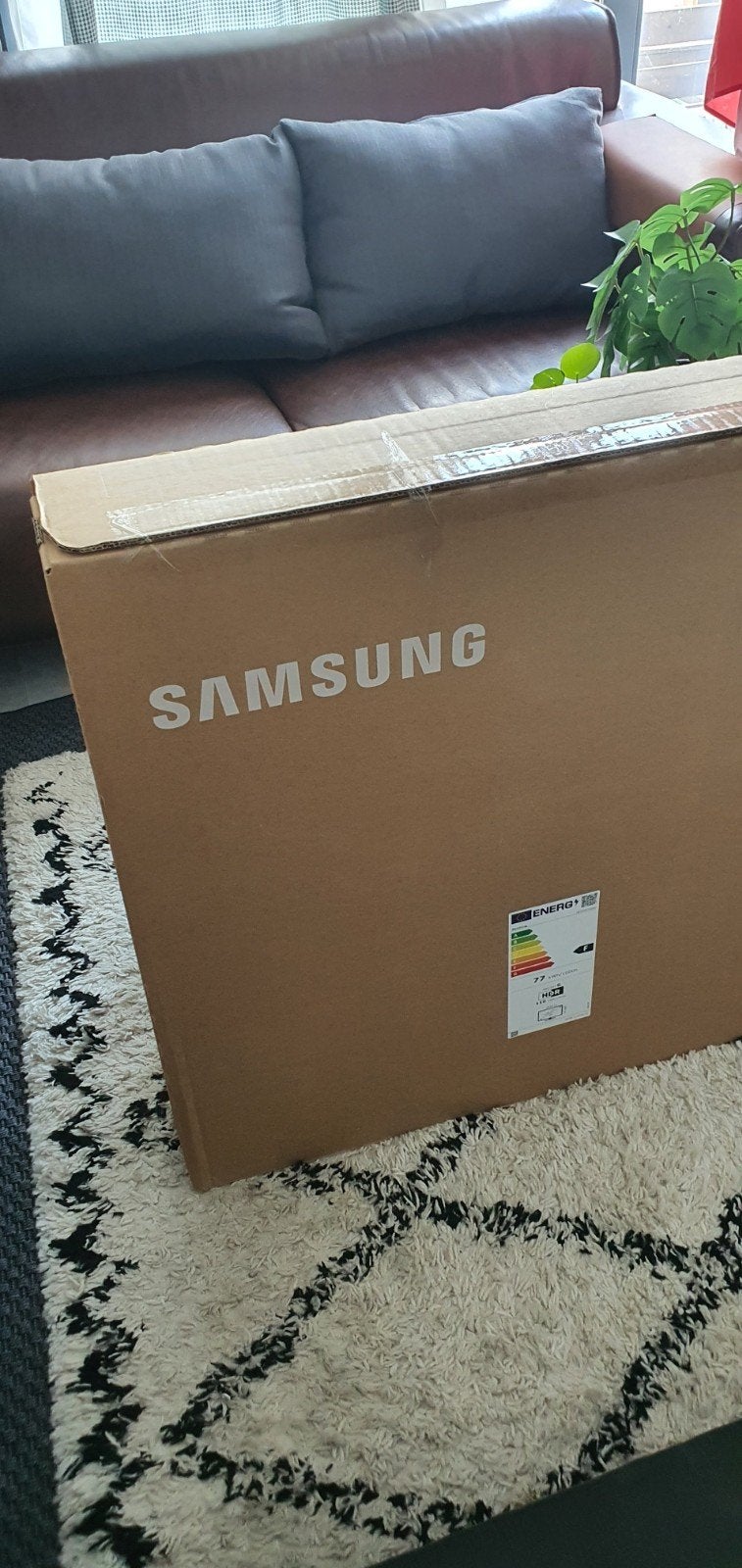 Gloednieuwe Samsung Mini LED M70H 4K Smart TV -Nieuw in doos, Ophalen, LED, Nieuw, Samsung