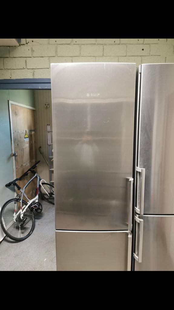 Bosch Hoogte 200 Breed 60 koel-vriescombinatie, Witgoed en Apparatuur, Koelkasten en IJskasten, Ophalen of Verzenden, Zo goed als nieuw