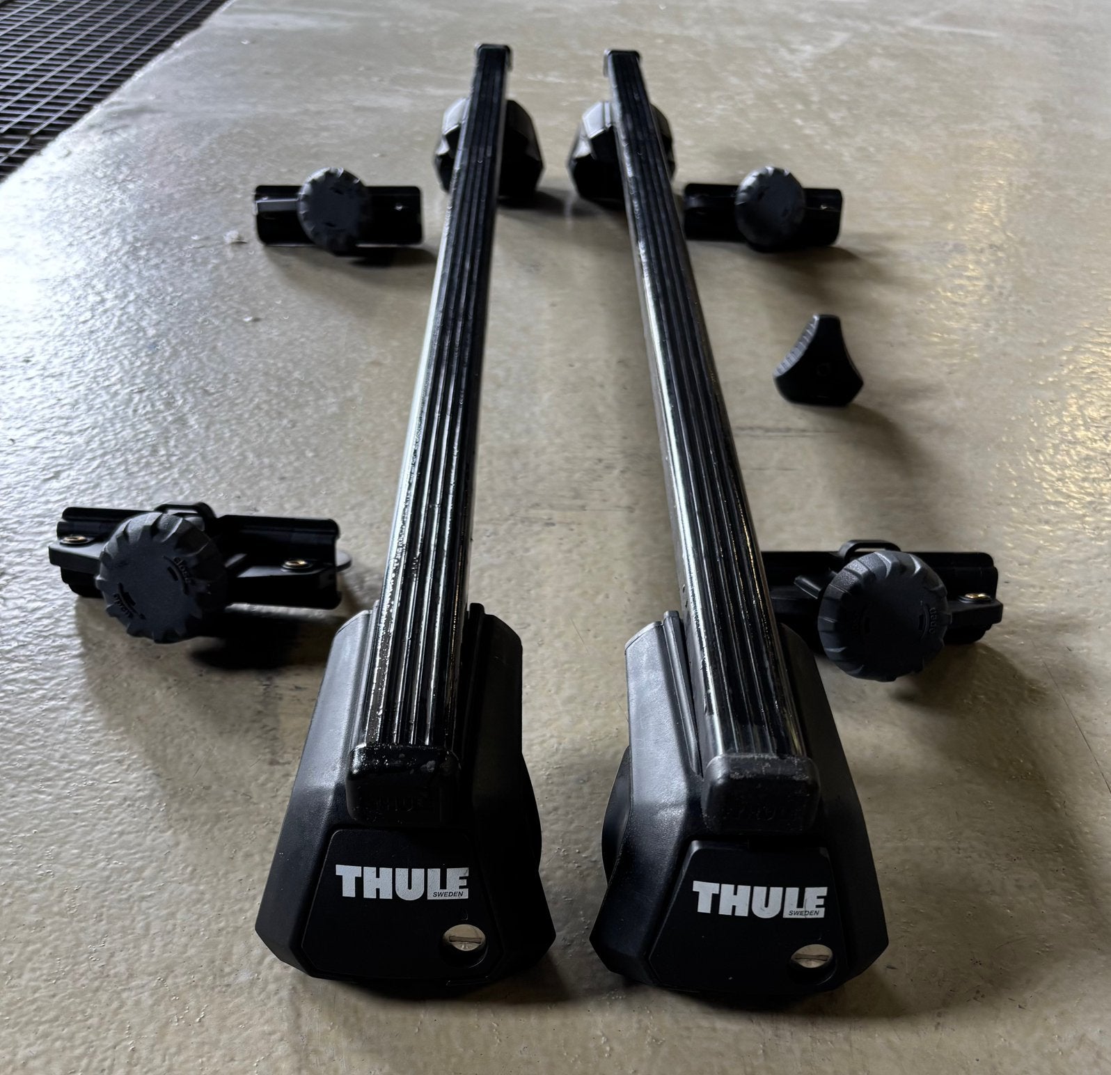 Dakdragers Thule Evo Raised Rail, Auto diversen, Dakdragers, Ophalen of Verzenden, Zo goed als nieuw