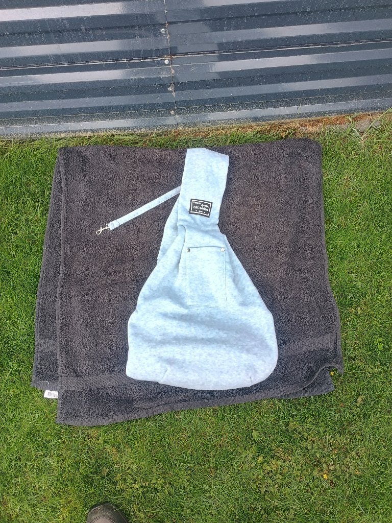 Te koop schouder draagzak hond/kat, Dieren en Toebehoren, Overige merken, Ophalen of Verzenden, Zo goed als nieuw, Draagtas/-zak