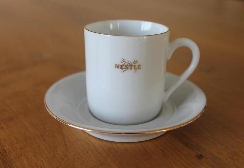 Nestlé espressokopje met schoteltje, Bavaria porselein, Verzamelen, Ophalen of Verzenden, Zo goed als nieuw, Gebruiksvoorwerp