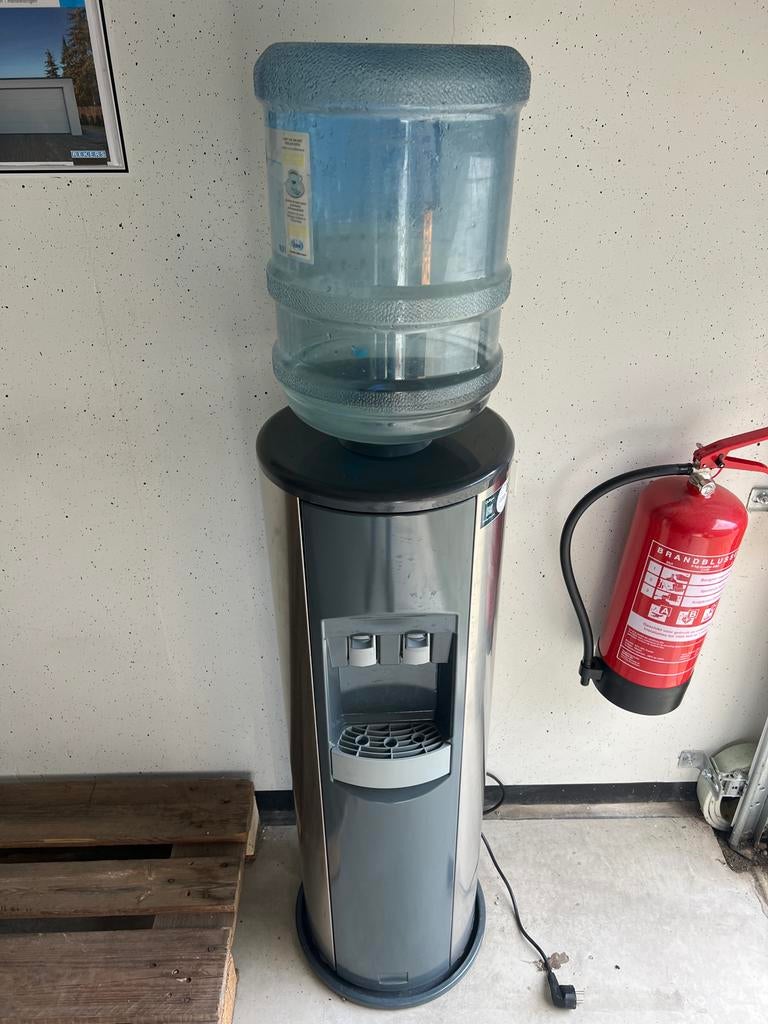 Waterkoeler Philippe Starck design, Ophalen, Gebruikt, Nb@culligan.com, Culligan