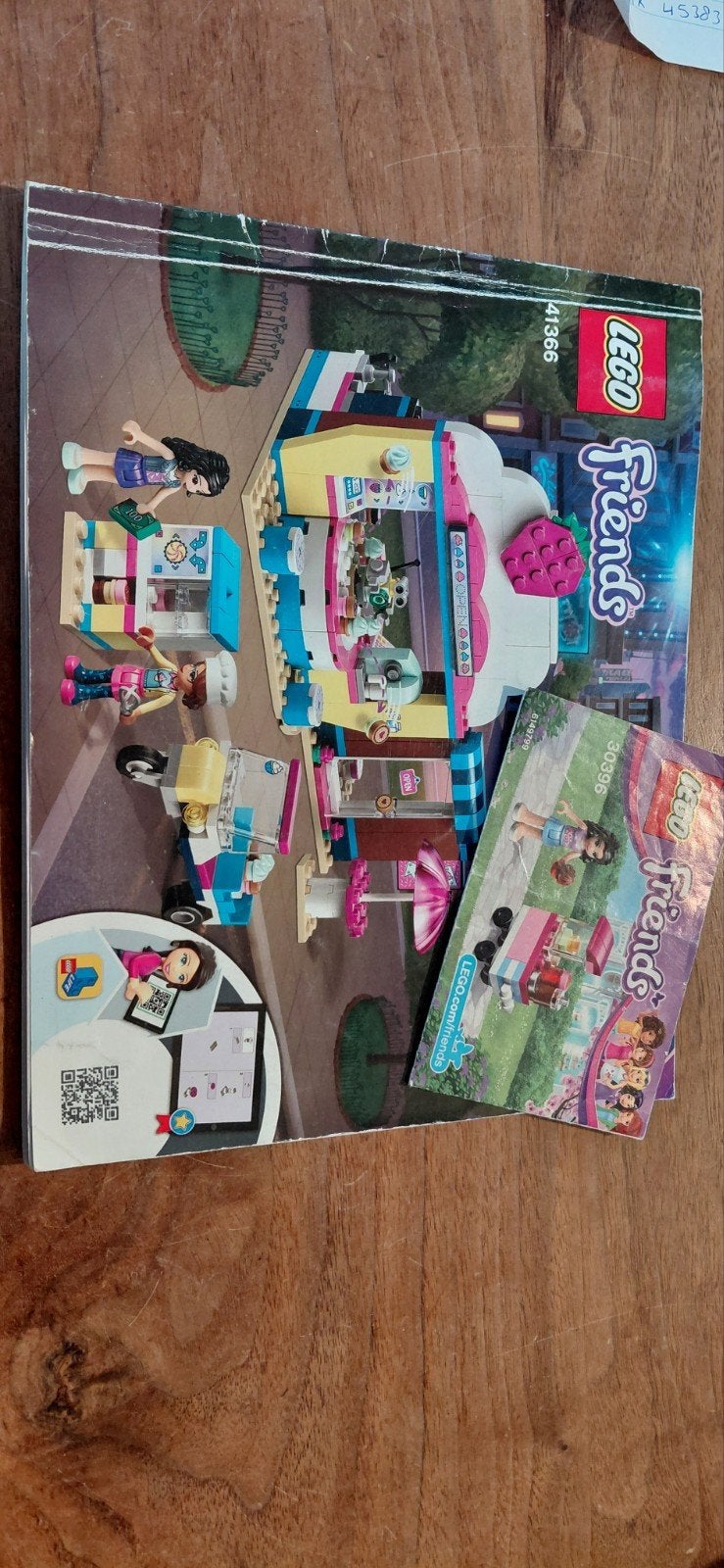 Lego Friends Cupcake Winkel & Donut Stand (41366 & 41723), Gebruikt, Lego, Ophalen of Verzenden, Complete set