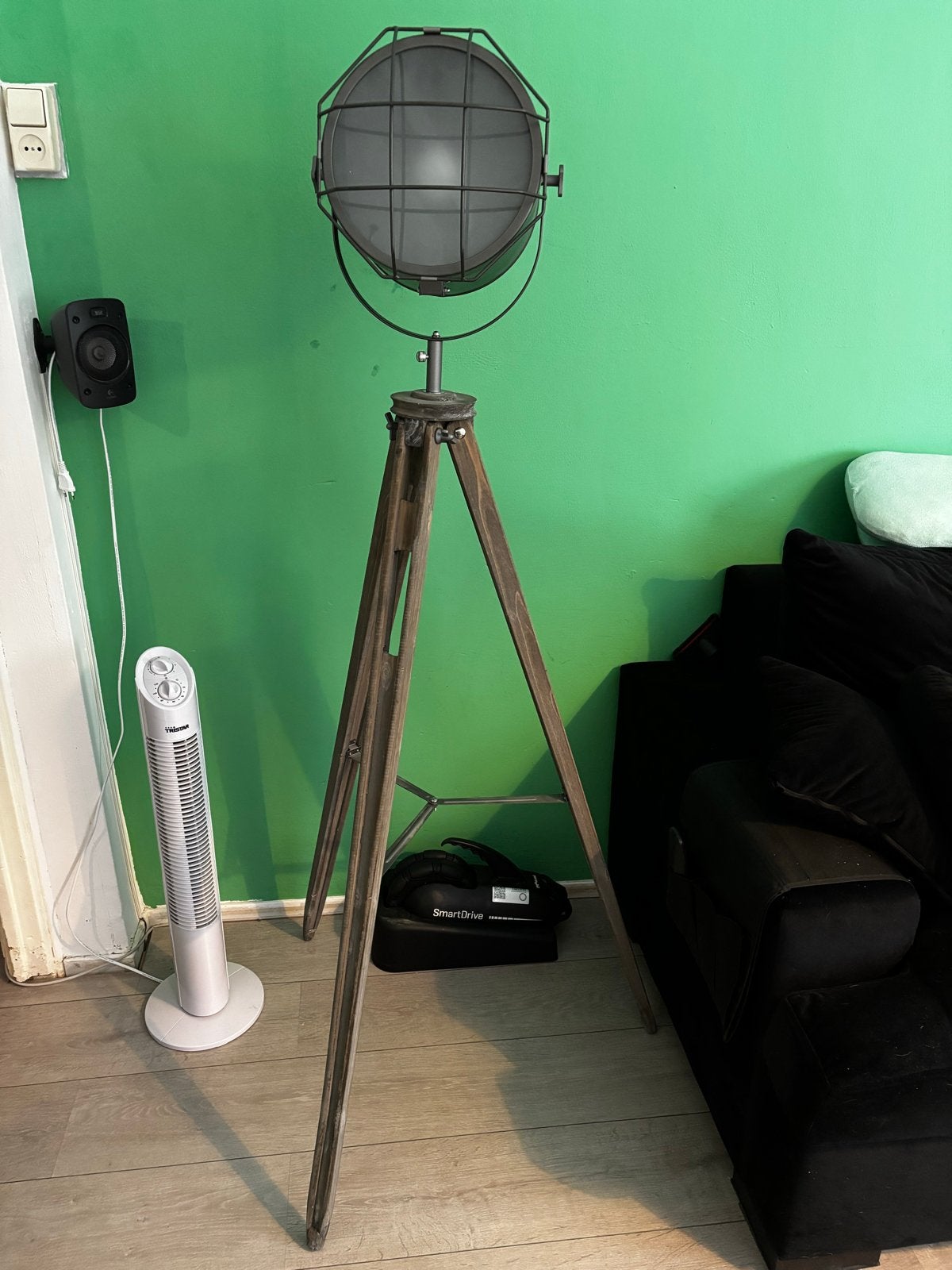 Industriële houten 3-poot staande lamp met spotlight, Huis en Inrichting, Ophalen of Verzenden, Gebruikt, Hout, 150 tot 200 cm
