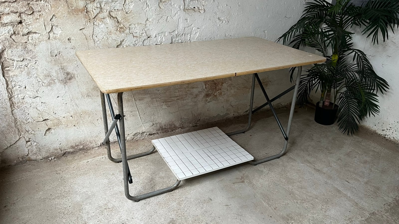 Vintage tafel bureau tekentafel werktafel  148 150 80 81, Vintage, Ophalen, Gebruikt