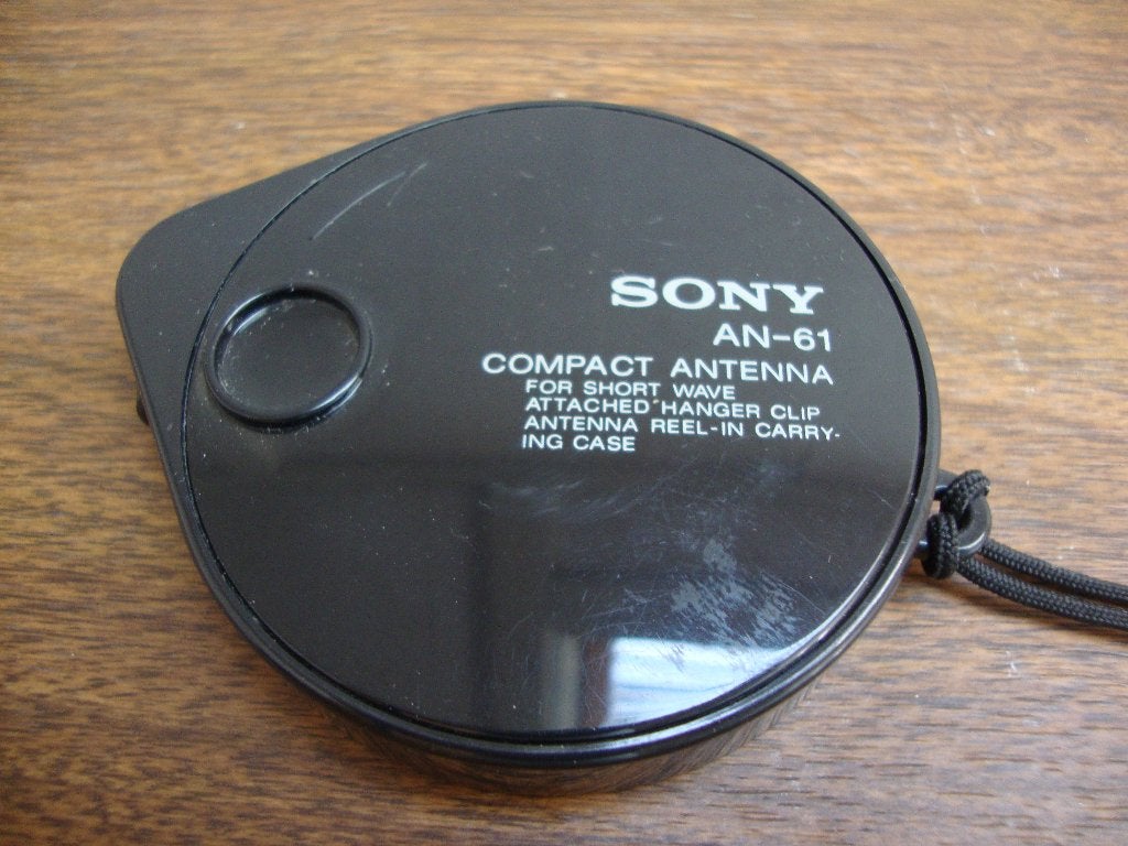 Aangeboden een Sony AN-61 korte golf antenne., Ophalen of Verzenden, Zo goed als nieuw, Antenne