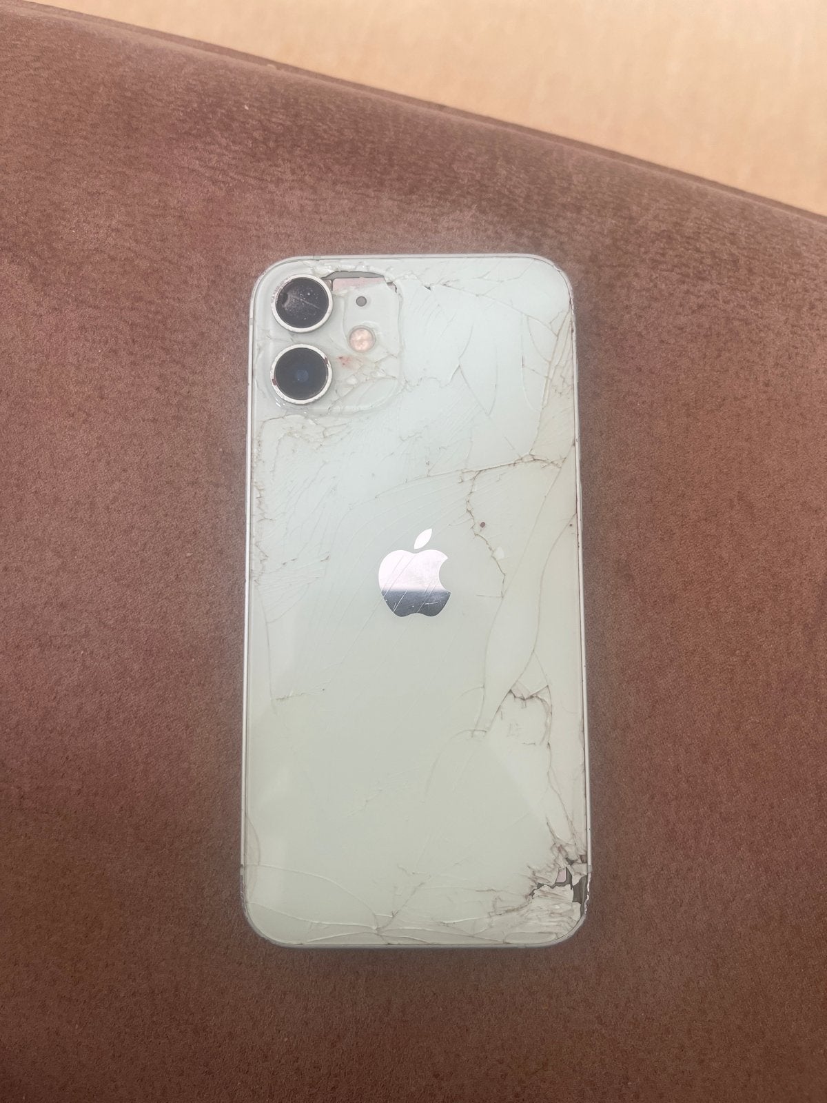 iPhone 12 mini Gebarsten achterkant en scherm, Telecommunicatie, IPhone 12 Mini, 78 %, Ophalen of Verzenden, 64 GB