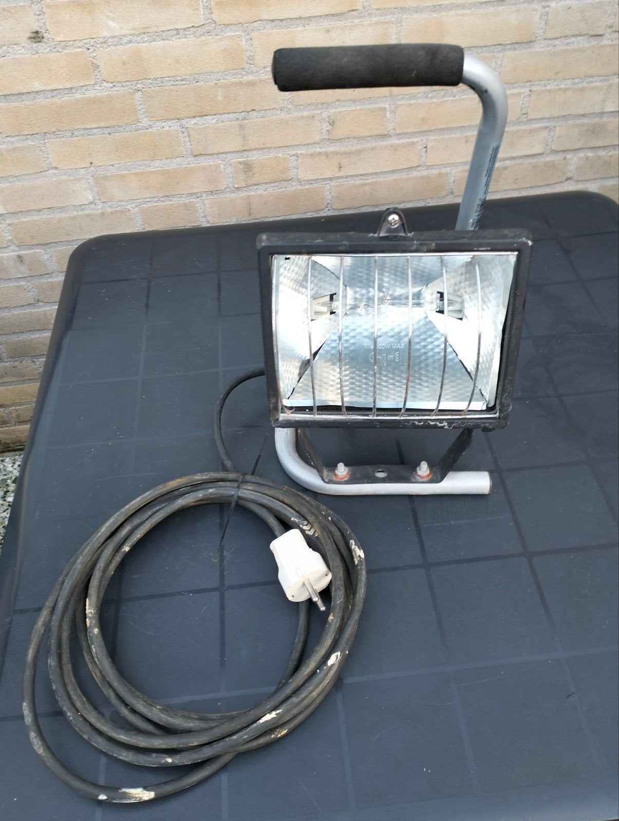 Bouwlamp met 5 meter kabel en nieuwe lamp, Ophalen, Gebruikt, Lamp met armatuur