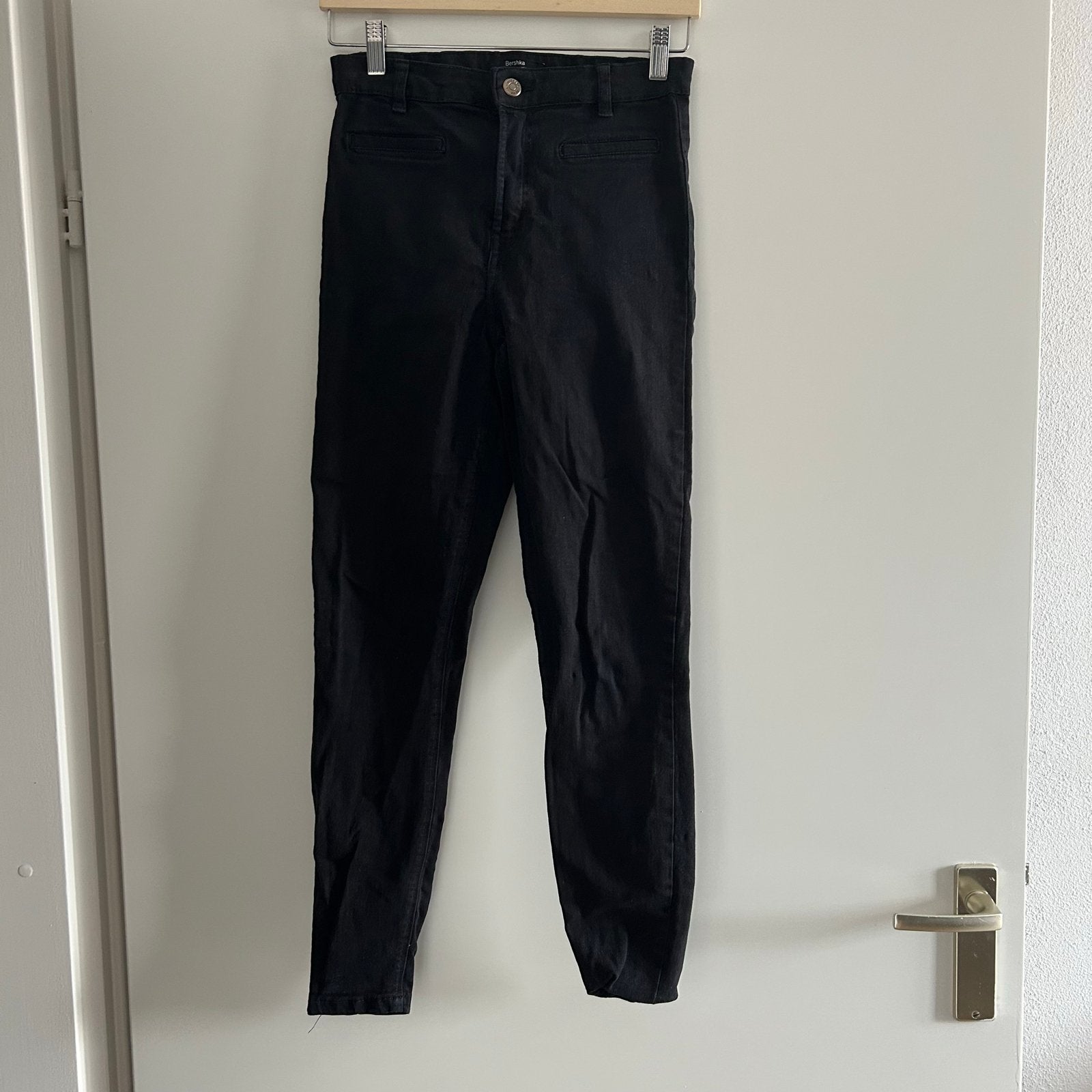 Bershka Jeans Zwart Maat 36, Zwart, Ophalen of Verzenden, Maat 36 (S), Lang