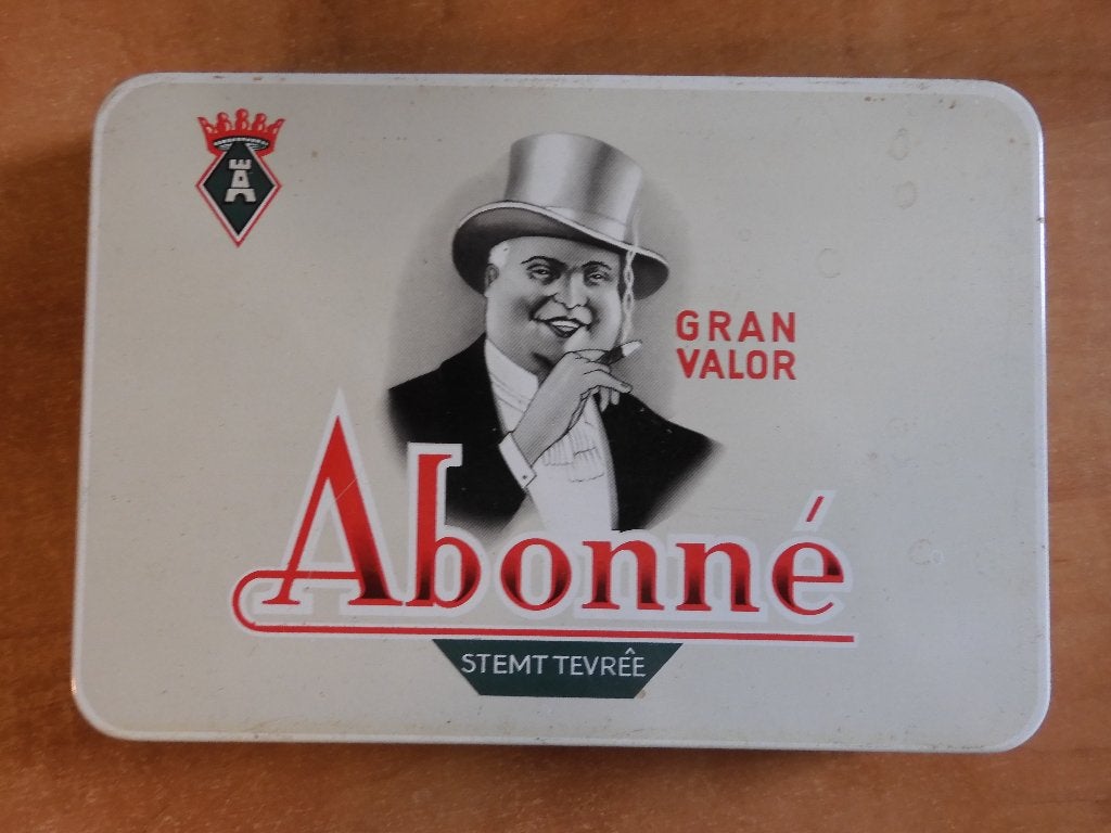 Sigarenblikje Abonné Eindhoven Gran Valor 10 sigarenbandjes, Verzamelen, Ophalen of Verzenden, Gebruikt, Tabaksdoos of Verpakking