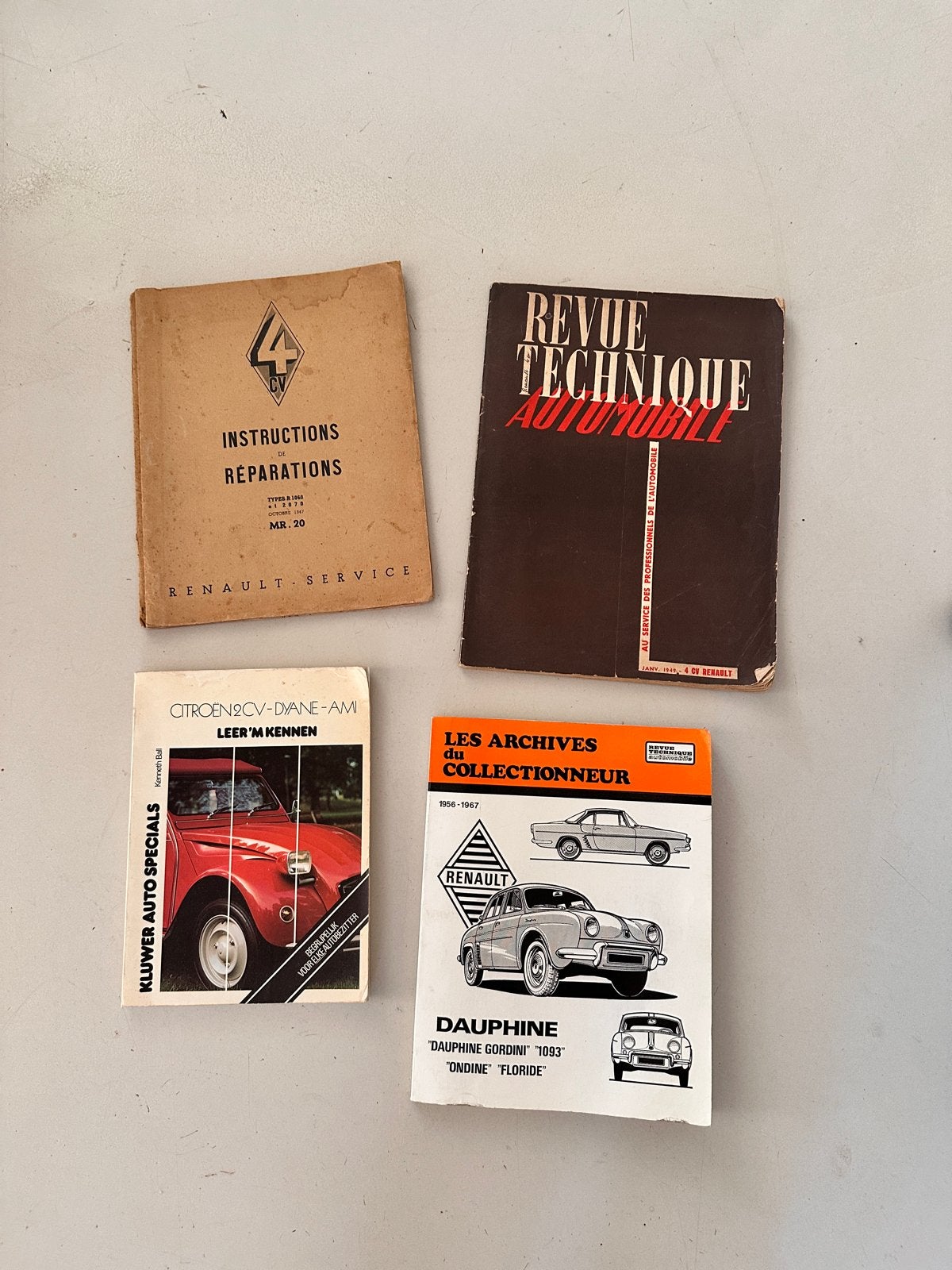 4x Vintage Technische Boekjes Franse Klassiekers (Renault/Ci, Boeken, Ophalen of Verzenden, Gelezen, Renault
