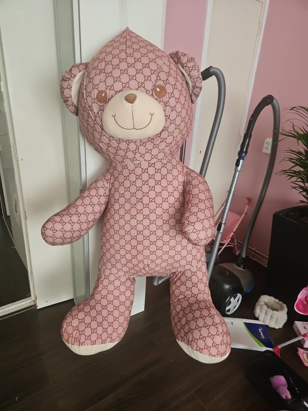 Grote roze teddybeer met Gucci-patroon, Ophalen, Gebruikt, Overige merken, Overige karakters