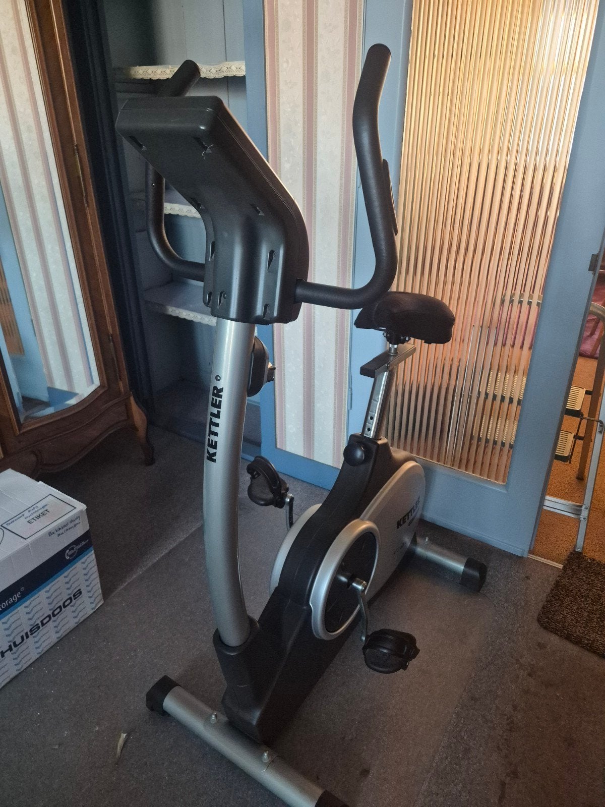 Kettler Hometrainer vigo 500 verstelbaar, Ophalen, Gebruikt, Metaal, Benen