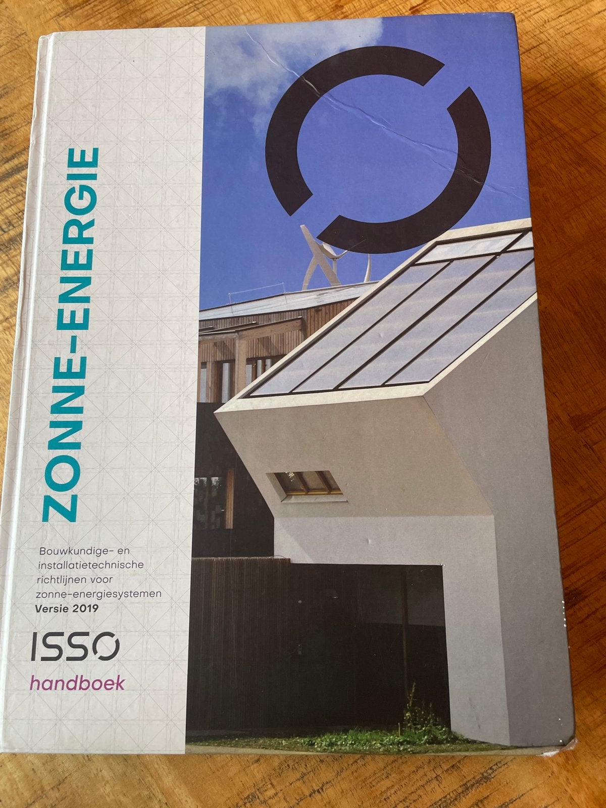 ISSO Handboek Zonne-energie 2019, Boeken, Techniek, Ophalen of Verzenden, Gelezen, Installatietechniek