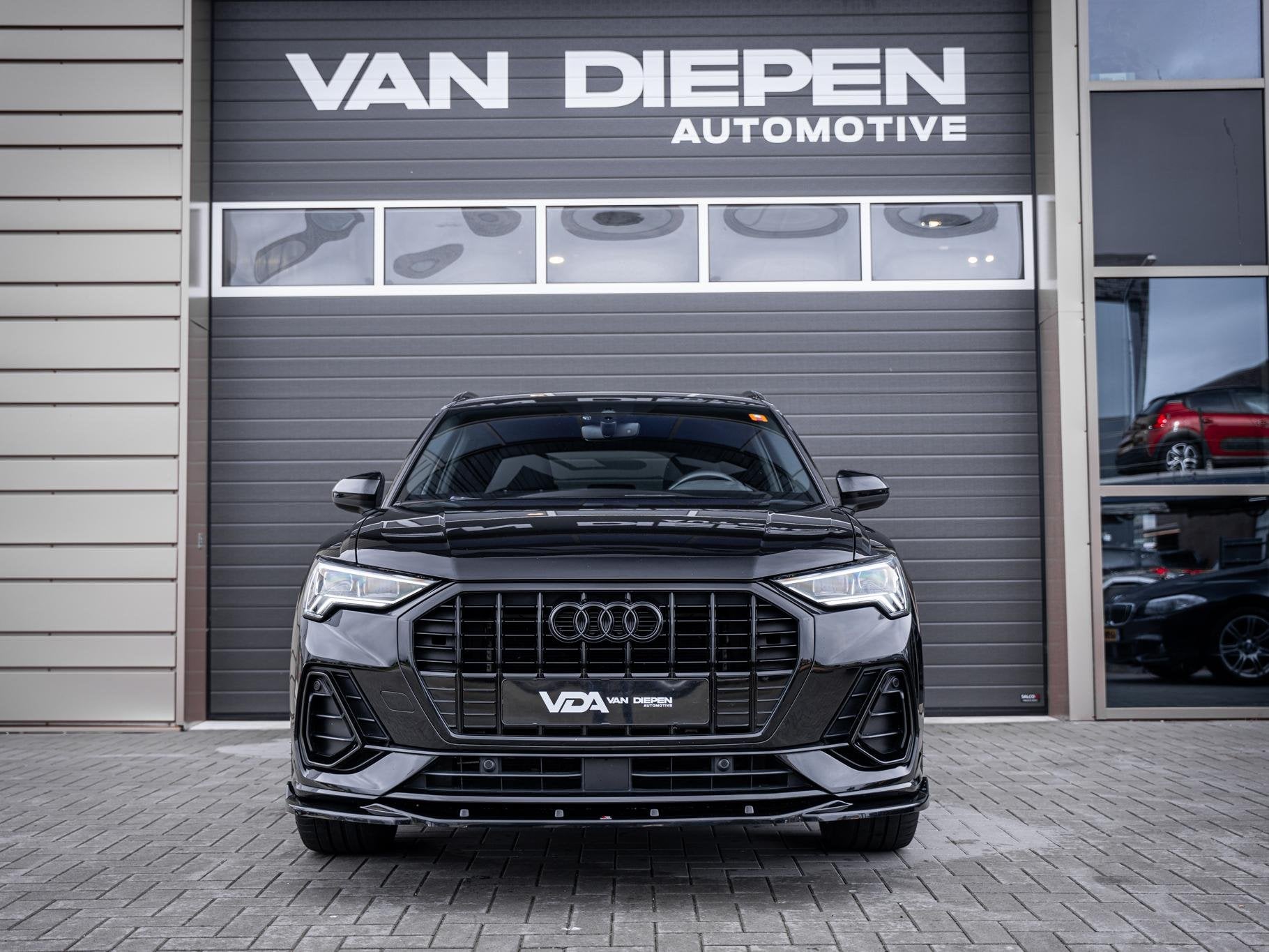 Audi Q3 35 TFSI S Line Pro Line S 3x S-Line l Matrix l Camer, Auto's, Audi, 4 cilinders, 150 pk, Zwart, Bedrijf