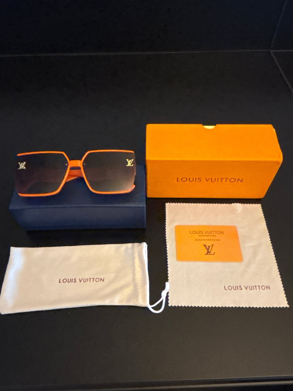 Louis Vuitton Zonnebril Oranje met Complete Set, Overige merken, Zonnebril, Nieuw, Oranje