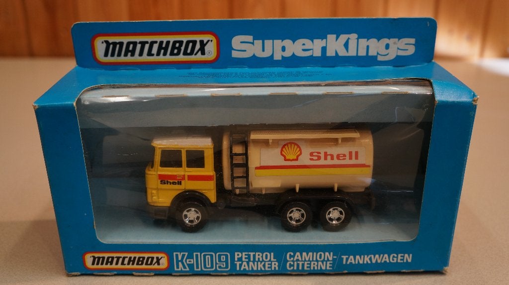 Matchbox superkings K-109 Petrol tanker  - 1983 - in doos, Overige merken, 1:50 of kleiner, Auto, Ophalen of Verzenden