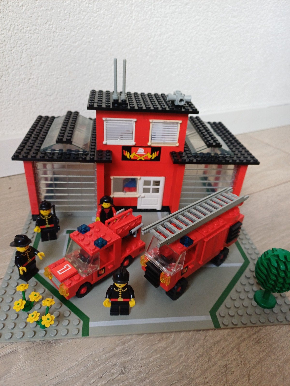 Lego brandweer kazerne 6382, Ophalen of Verzenden, Gebruikt