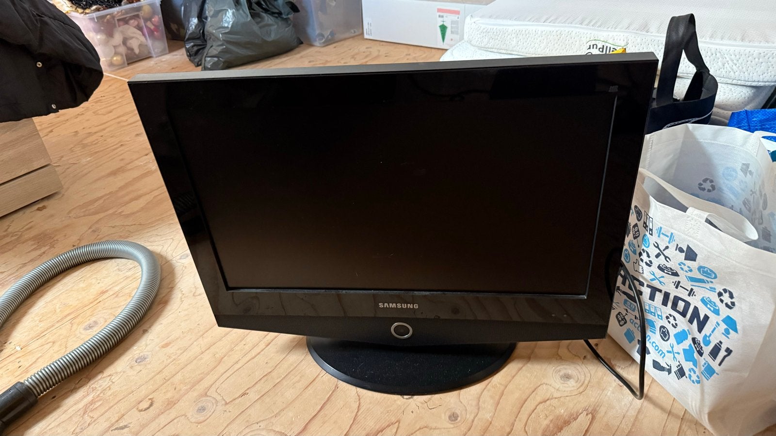 Samsung LCD TV - Compact en Betrouwbaar, Audio, Tv en Foto, Televisies, Gebruikt, 50 Hz, Ophalen of Verzenden, Samsung
