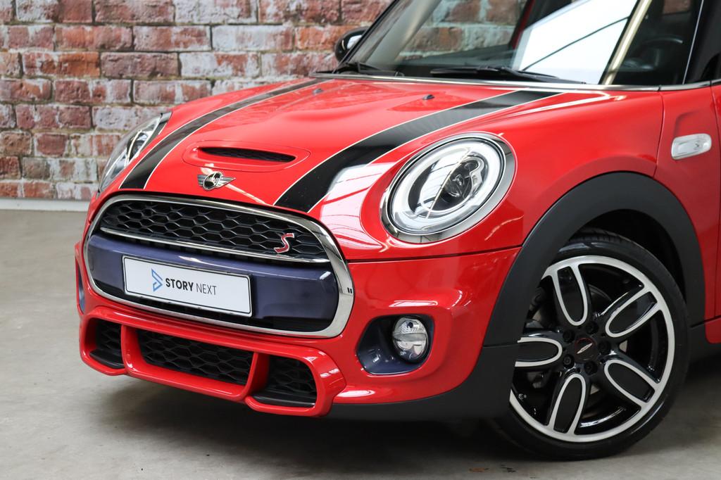 MINI Hatchback Cooper S Business Automaat 5 deurs / Navigati, Auto's, Mini, 1998 cc, Gebruikt, Bedrijf, Cooper S