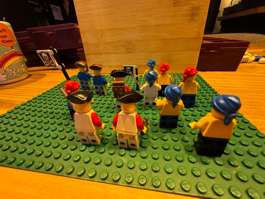 Lego Vintage Piraten 12 Minifiguren met accessoires, Gebruikt, Lego, Minifiguur, Inclusief accessoires