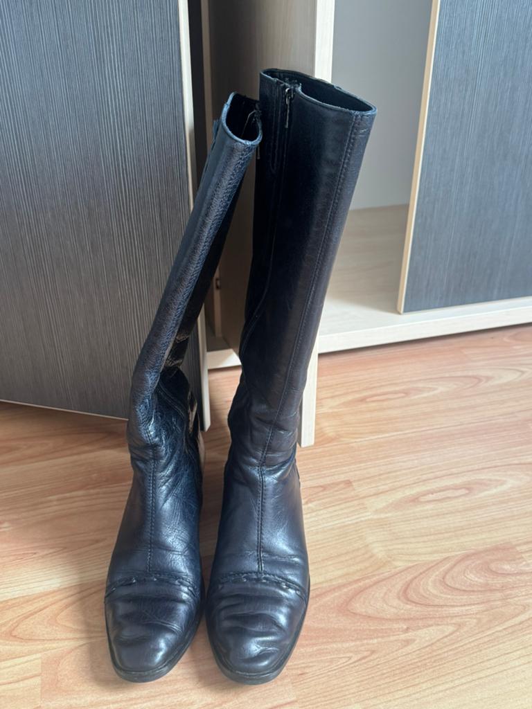 Donkerblauwe Leren Laarzen maat 38, Kleding | Dames, Schoenen, Ophalen of Verzenden, Gedragen, Blauw, Hoge laarzen