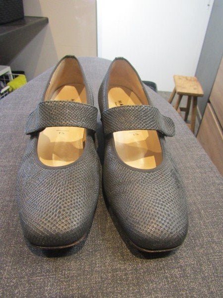 G387 Hassia mt 7 pumps donkergrijs  animal print leer, Hassia, Schoenen met lage hakken, Verzenden, Zo goed als nieuw