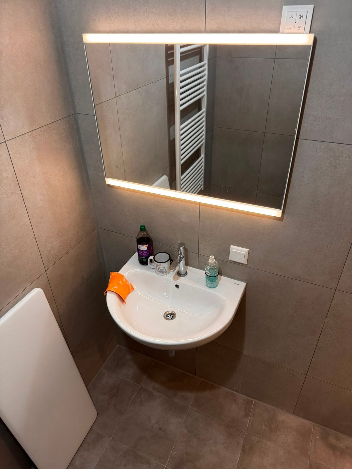 Wastafel geberit, Huis en Inrichting, Badkamer | Badkamermeubels, Ophalen, 50 tot 100 cm, Zo goed als nieuw, Minder dan 100 cm