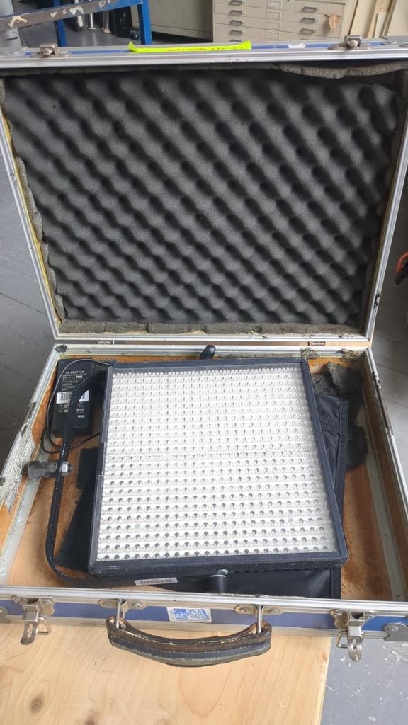 Diverse professionele LED & Litepanels (15 stuks), Ophalen, Gebruikt, Lamp of Flitsset